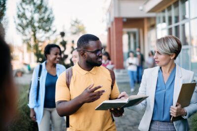 Benefits for faculty have gradually increased over time with the most dramatic growth being in healthcare coverage, explains Robert Toutkoushian of the Louise McBee Institute at the University of Georgia, via RetireSecure blog.